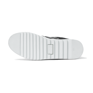 City Walker Mr Black